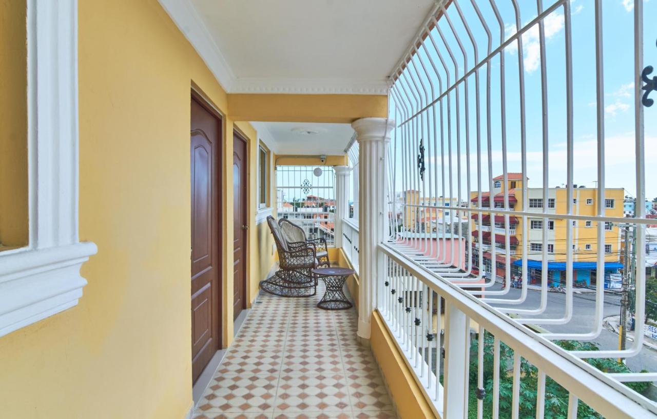 Bnb Tropical Island Aparthotel - Corales Del Sur - Santo Domingo Este Eksteriør billede