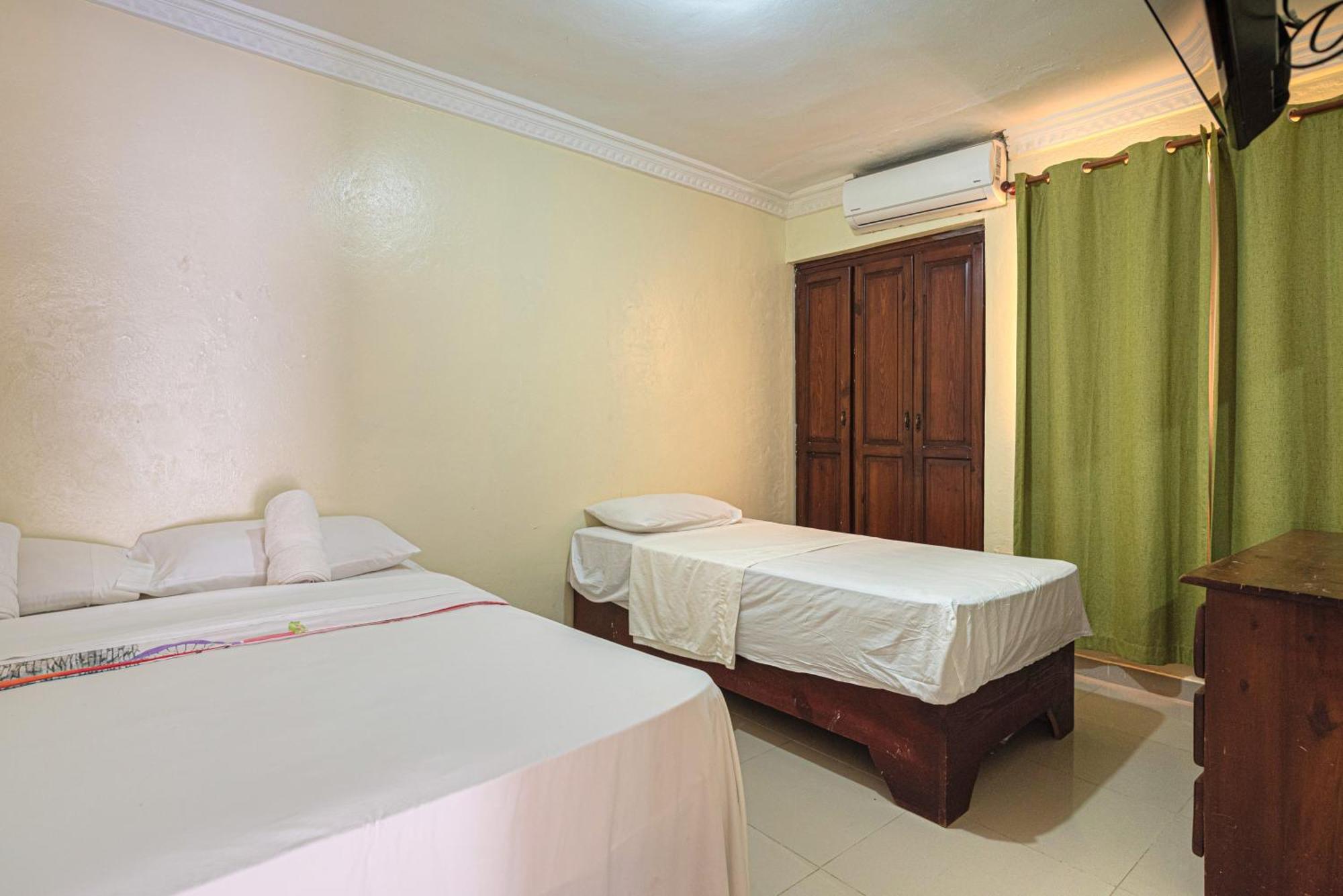 Bnb Tropical Island Aparthotel - Corales Del Sur - Santo Domingo Este Eksteriør billede