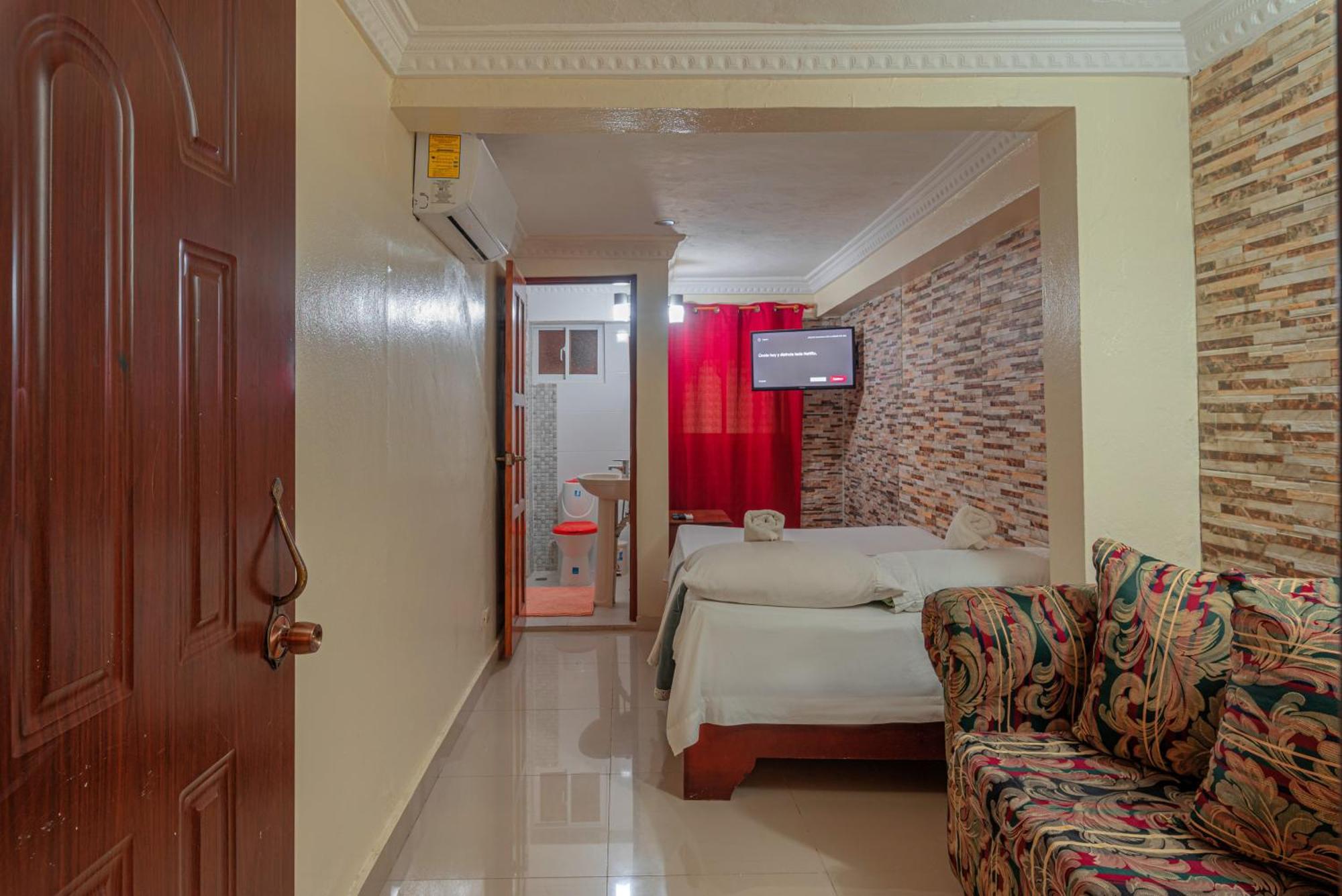 Bnb Tropical Island Aparthotel - Corales Del Sur - Santo Domingo Este Eksteriør billede